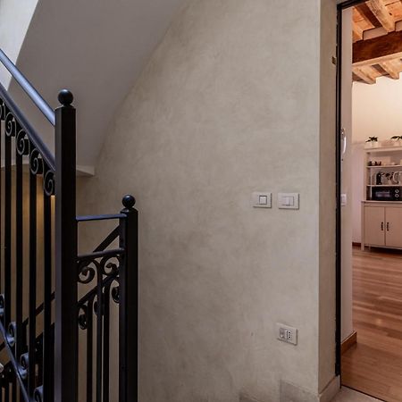 Piazza Martiri-In Pieno Centro Sotto Al Castello Apartment คาร์ปิ ภายนอก รูปภาพ